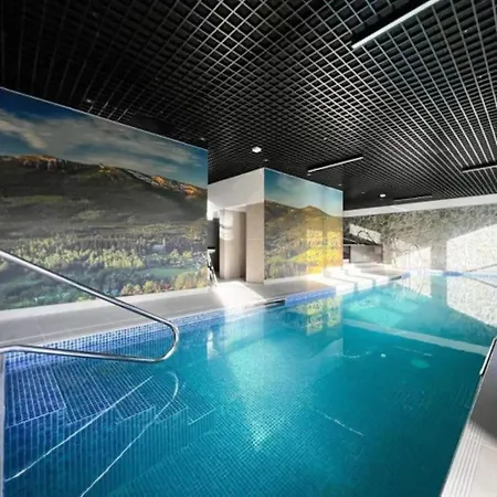 C4 Podgrzewany Basen Sauna, Nowy Revist Szklarska Apartament