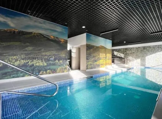 C4 Podgrzewany Basen Sauna, Nowy Revist Szklarska شقة